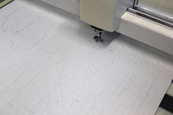 カッティング事業